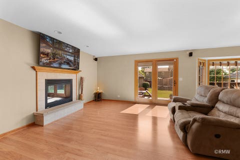 Tiny photo for 327 Miner Street, Bensenville, IL 60106 (MLS # 12701830)