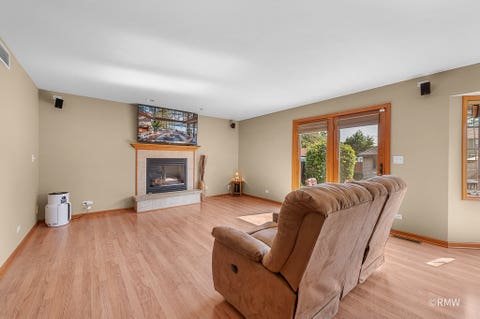 Tiny photo for 327 Miner Street, Bensenville, IL 60106 (MLS # 12701830)