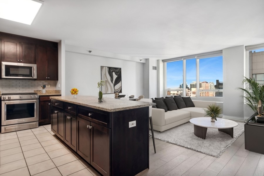 33 W Ontario Street 29H