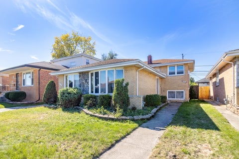 Photo of 316 Calhoun Avenue, Calumet City, IL 60409 (MLS # 12789197)