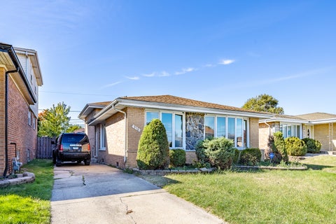 Tiny photo for 316 Calhoun Avenue, Calumet City, IL 60409 (MLS # 12789197)