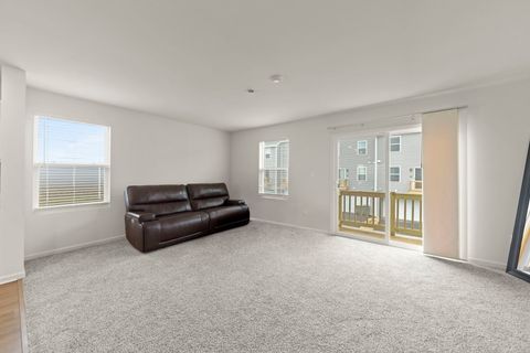 Tiny photo for 1561 Sequoia Way, Pingree Grove, IL 60140 (MLS # 12557955)