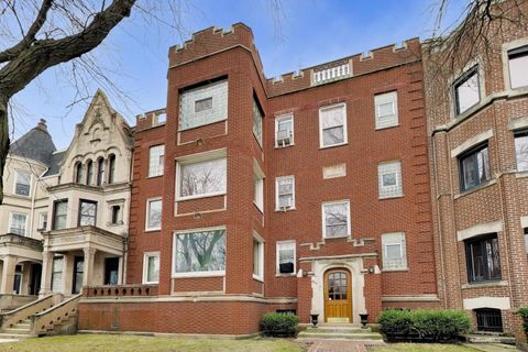 Photo of 825 E Drexel Square #2, Chicago, IL 60615 (MLS # 12627810)