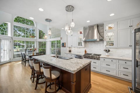 Tiny photo for 1534 Constitution Drive, Glenview, IL 60026 (MLS # 12683348)