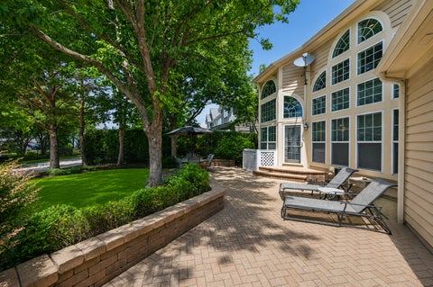 Tiny photo for 1534 Constitution Drive, Glenview, IL 60026 (MLS # 12683348)