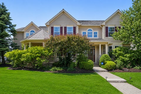 Photo of 1534 Constitution Drive, Glenview, IL 60026 (MLS # 12683348)