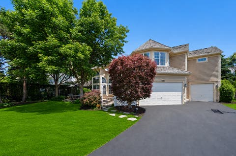 Tiny photo for 1534 Constitution Drive, Glenview, IL 60026 (MLS # 12683348)