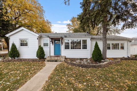 Photo of 8602 S Oak Park Avenue, Burbank, IL 60459 (MLS # 12533120)