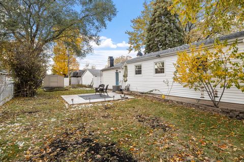 Tiny photo for 8602 S Oak Park Avenue, Burbank, IL 60459 (MLS # 12533120)