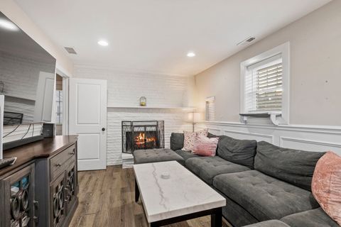 Tiny photo for 8602 S Oak Park Avenue, Burbank, IL 60459 (MLS # 12533120)