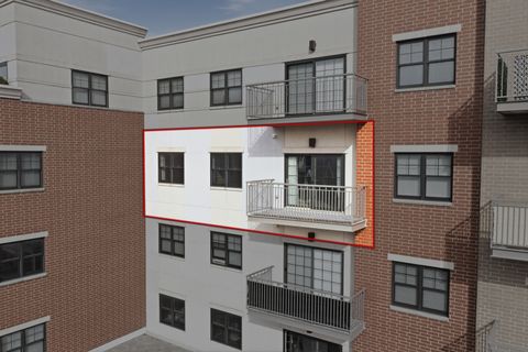 Tiny photo for 14 S Prospect Street #402, Roselle, IL 60172 (MLS # 12587331)