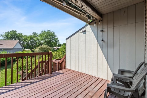 Tiny photo for 933 W Essex Place, Arlington Heights, IL 60004 (MLS # 12735527)