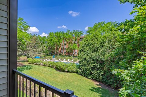 Tiny photo for 3070 Pheasant Creek Drive #201, Northbrook, IL 60062 (MLS # 12381495)