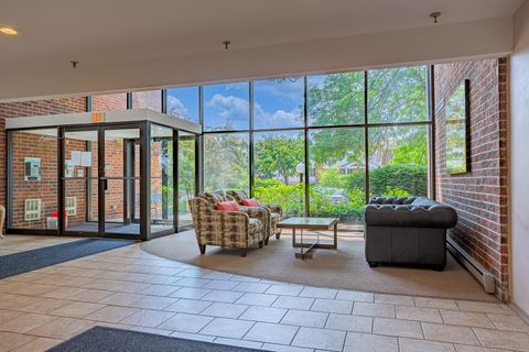 Tiny photo for 3070 Pheasant Creek Drive #201, Northbrook, IL 60062 (MLS # 12381495)