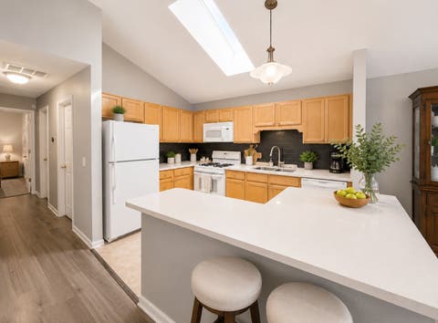 Tiny photo for 634 LE PARC Circle #634, Buffalo Grove, IL 60089 (MLS # 12697069)