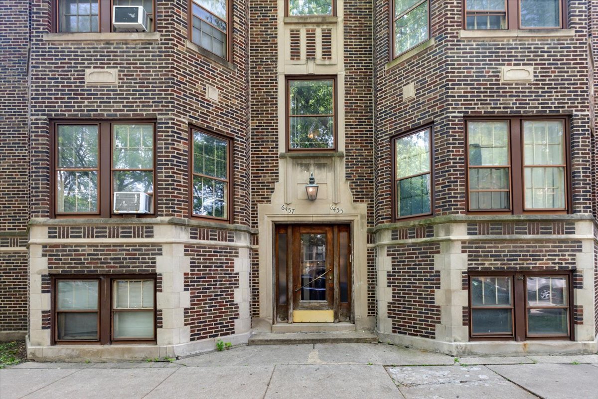 6455 N Bell Avenue 2