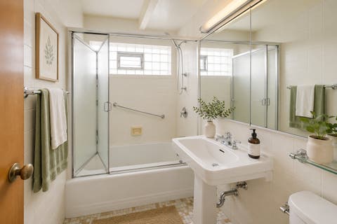 Tiny photo for 1122 W LUNT Avenue #8C, Chicago, IL 60626 (MLS # 12711223)