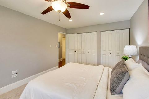 Tiny photo for 3913 Saratoga Avenue #G301, Downers Grove, IL 60515 (MLS # 12623176)