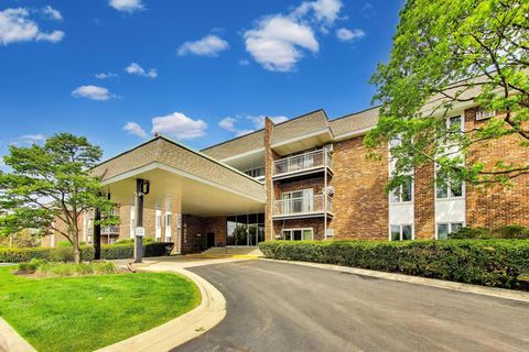 Photo of 3913 Saratoga Avenue #G301, Downers Grove, IL 60515 (MLS # 12623176)