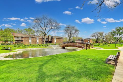 Tiny photo for 3913 Saratoga Avenue #G301, Downers Grove, IL 60515 (MLS # 12623176)