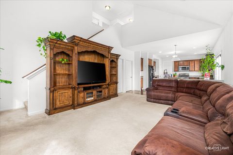 Tiny photo for 542 Snow Street, Sugar Grove, IL 60554 (MLS # 12712629)