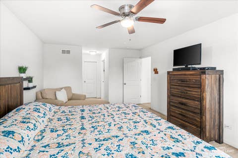 Tiny photo for 542 Snow Street, Sugar Grove, IL 60554 (MLS # 12712629)