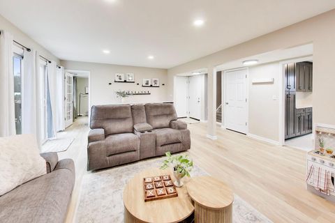 Tiny photo for 2080 Pennsbury Lane, Hanover Park, IL 60133 (MLS # 12619615)