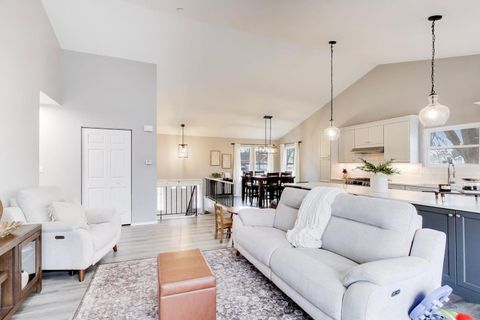 Tiny photo for 2080 Pennsbury Lane, Hanover Park, IL 60133 (MLS # 12619615)