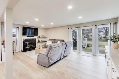 Tiny photo for 2080 Pennsbury Lane, Hanover Park, IL 60133 (MLS # 12619615)