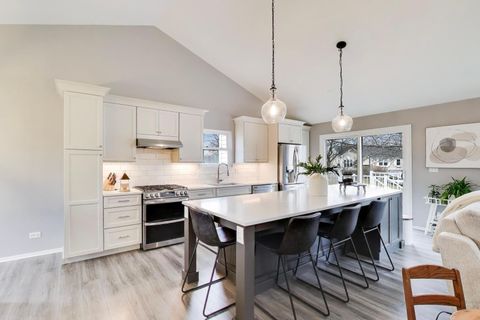 Tiny photo for 2080 Pennsbury Lane, Hanover Park, IL 60133 (MLS # 12619615)