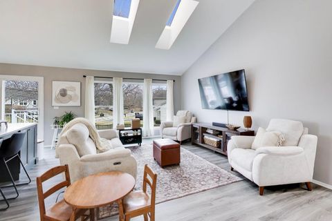 Tiny photo for 2080 Pennsbury Lane, Hanover Park, IL 60133 (MLS # 12619615)