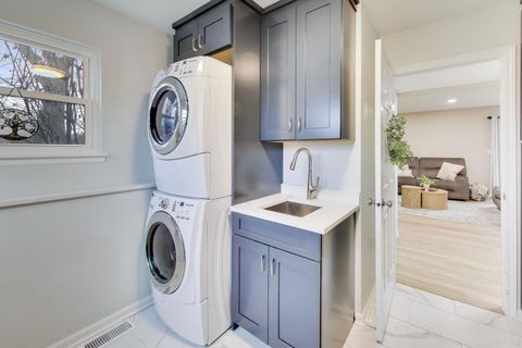 Tiny photo for 2080 Pennsbury Lane, Hanover Park, IL 60133 (MLS # 12619615)