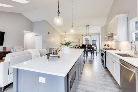 Tiny photo for 2080 Pennsbury Lane, Hanover Park, IL 60133 (MLS # 12619615)