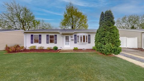 Photo of 331 Fairfax Avenue, Romeoville, IL 60446 (MLS # 12612960)