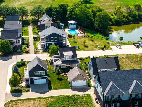 Tiny photo for 12 Great Loop West, Ottawa, IL 61350 (MLS # 12533289)