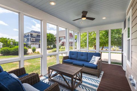 Tiny photo for 12 Great Loop West, Ottawa, IL 61350 (MLS # 12533289)