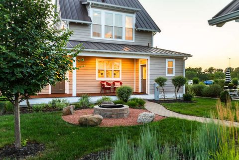 Tiny photo for 12 Great Loop West, Ottawa, IL 61350 (MLS # 12533289)