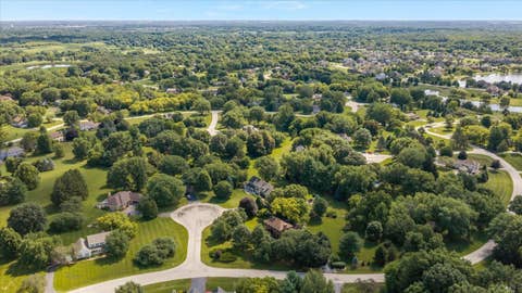 Tiny photo for 40W170 Deer Run Drive, St. Charles, IL 60175 (MLS # 12715421)