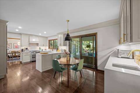 Tiny photo for 40W170 Deer Run Drive, St. Charles, IL 60175 (MLS # 12715421)