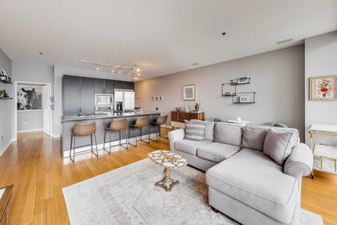 Tiny photo for 653 N Kingsbury Street #1907, Chicago, IL 60654 (MLS # 12599284)
