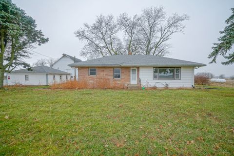Photo of 2610 S Klinger Road, Pecatonica, IL 61063 (MLS # 12524379)