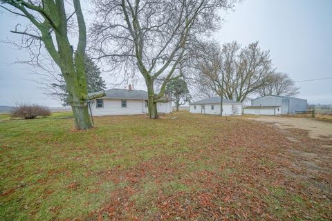 Tiny photo for 2610 S Klinger Road, Pecatonica, IL 61063 (MLS # 12524379)