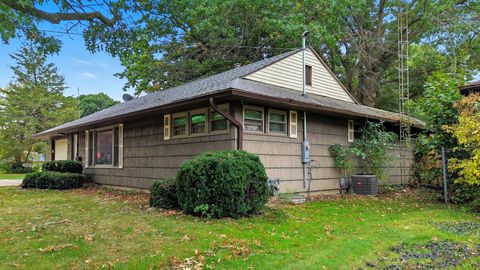 Tiny photo for 803 4th Avenue, Dixon, IL 61021 (MLS # 12500365)