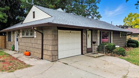 Tiny photo for 803 4th Avenue, Dixon, IL 61021 (MLS # 12500365)