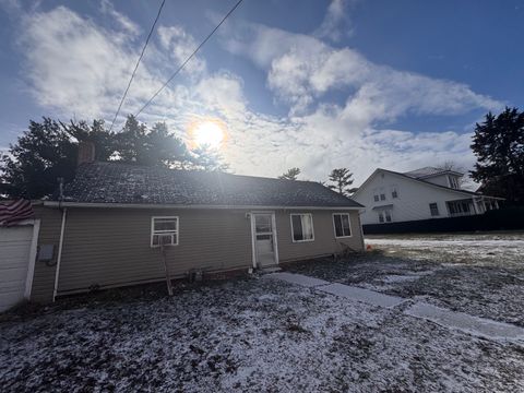 Photo of 315 W Washington Street, Blandinsvile, IL 61420 (MLS # 12550797)