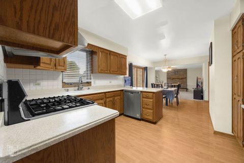 Tiny photo for 8313 Aster Lane, Tinley Park, IL 60477 (MLS # 12504557)