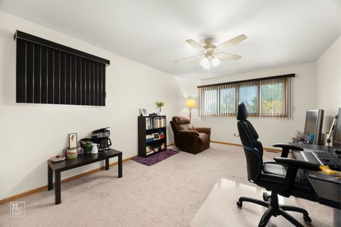 Tiny photo for 8313 Aster Lane, Tinley Park, IL 60477 (MLS # 12504557)