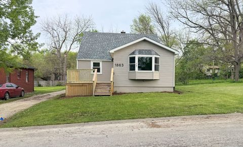 Photo of 1863 E Duane Boulevard, Kankakee, IL 60901 (MLS # 12630746)