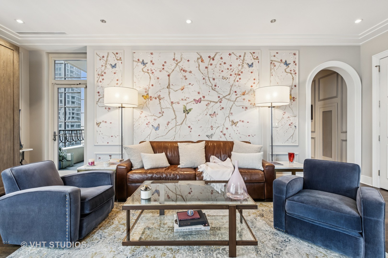 118 E ERIE Street 21D