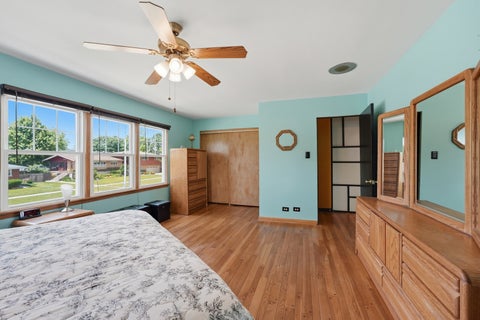 Tiny photo for 9817 Tulley Avenue, Oak Lawn, IL 60453 (MLS # 12733553)